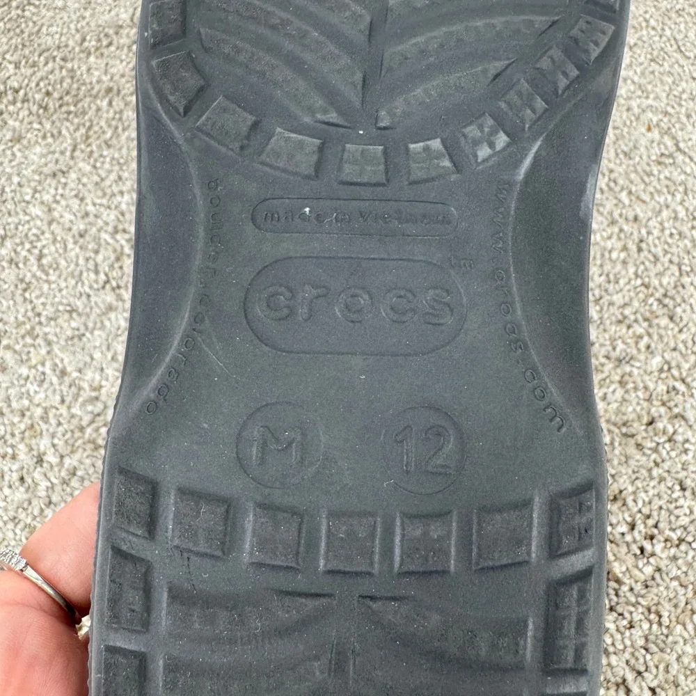 Crocs Baya Flip Flops Mens Size 12 Black Comfort Sport Sandals Thong Slip On